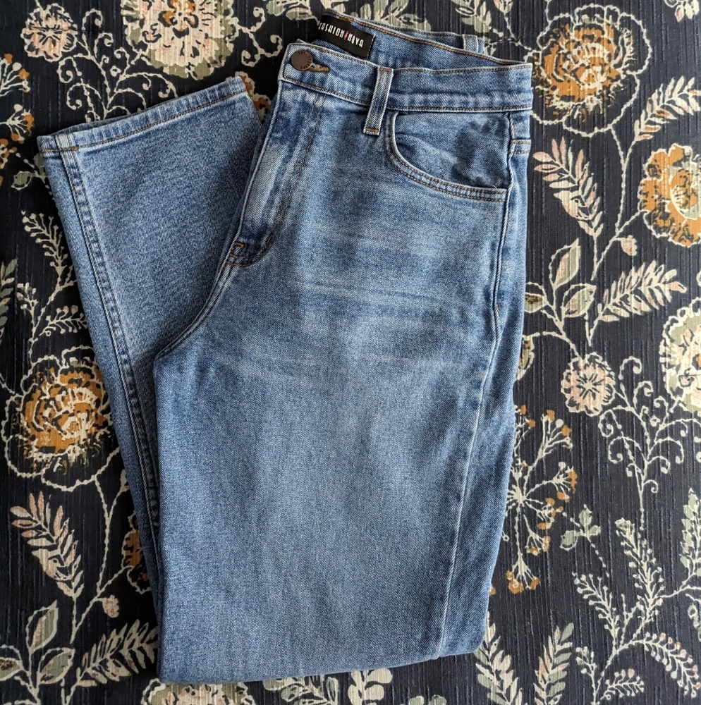 Women's Fashion Nova High Waisted blue jeans